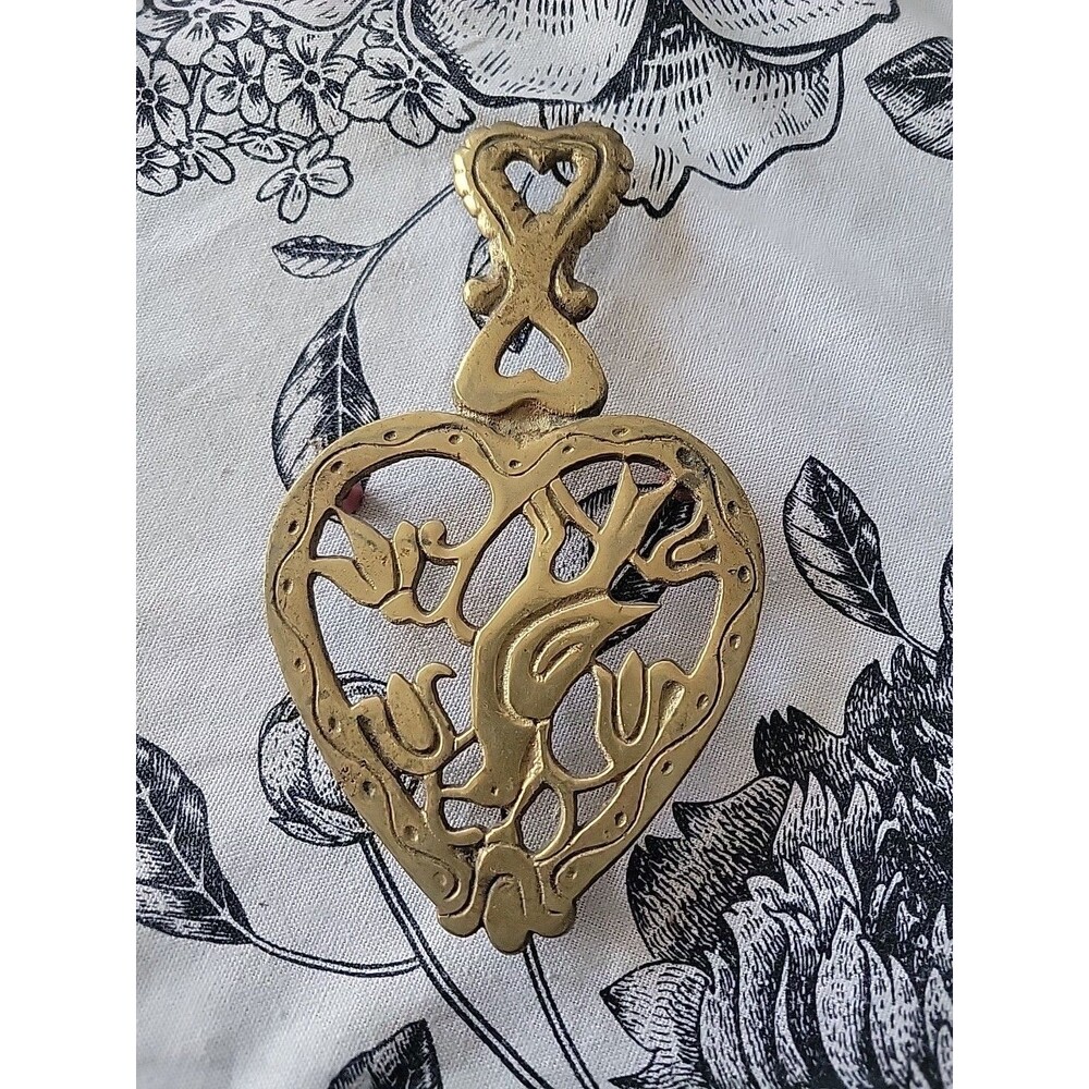 Vtg Brass Heart Shaped Trivet w Bird Dinnerware Serveware Kitchen Table Japan